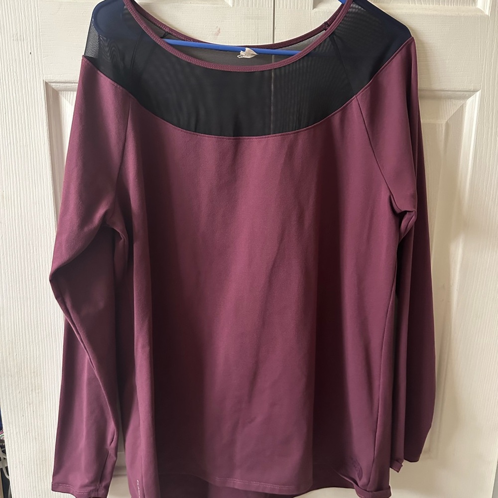 The North Face Women's Plum and Black Long Sleeve Blouse
